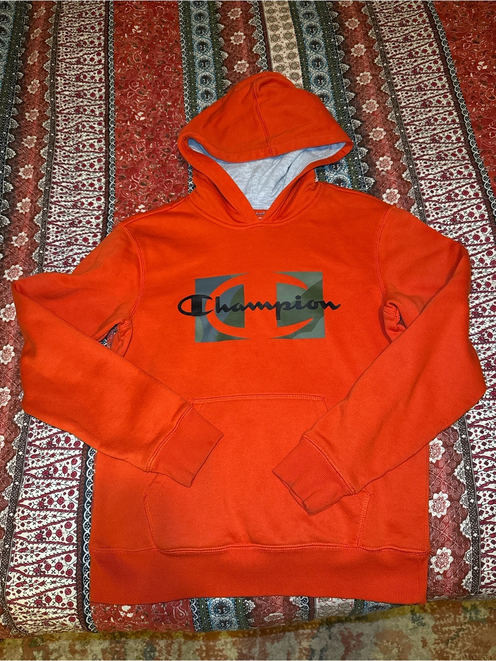 Champion hoodie. Boys, size large.
